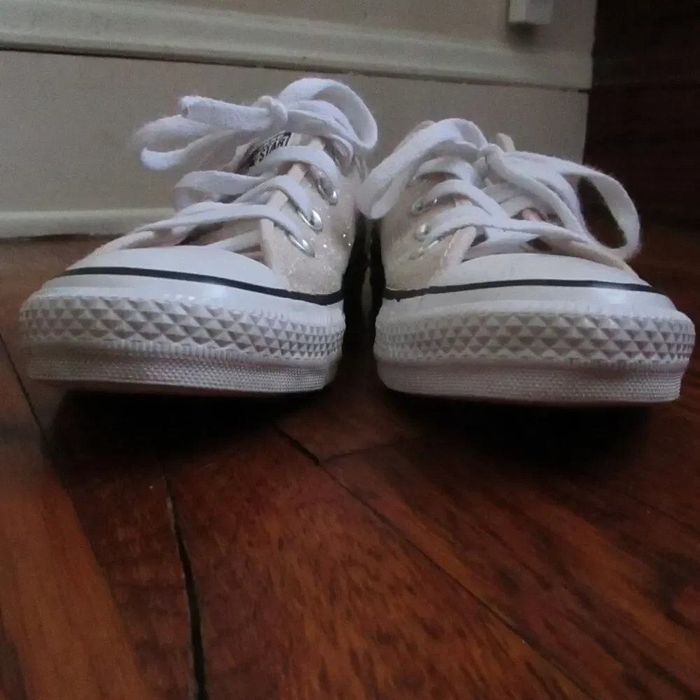 Pink Shimmer Chuck Taylor All Star Low Sneakers Women’s Size 6 Converse